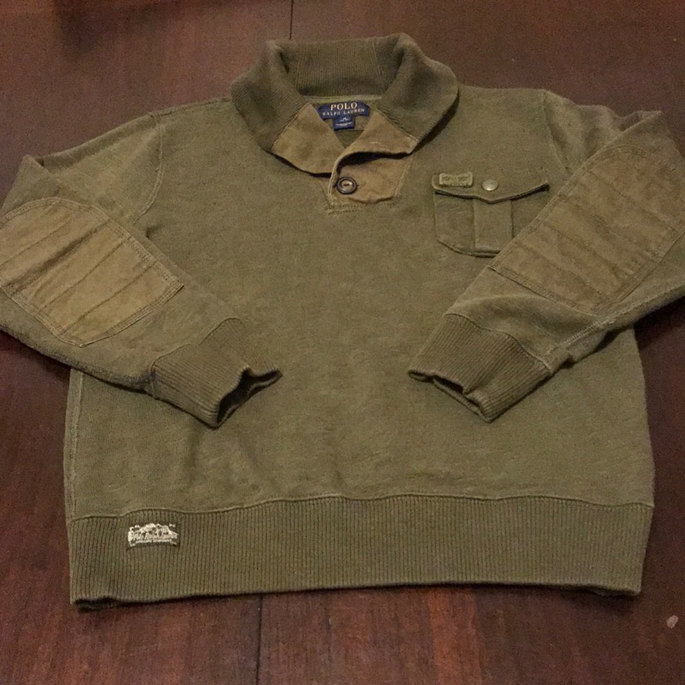 Boys pullover sweat shirt